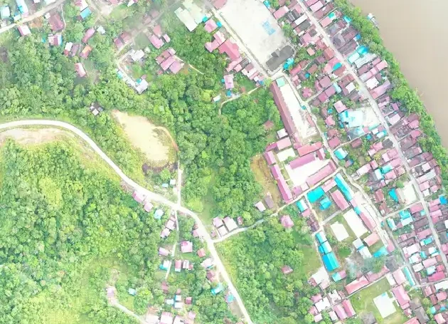 Potongan citra drone asli wilayah Ujoh Bilang